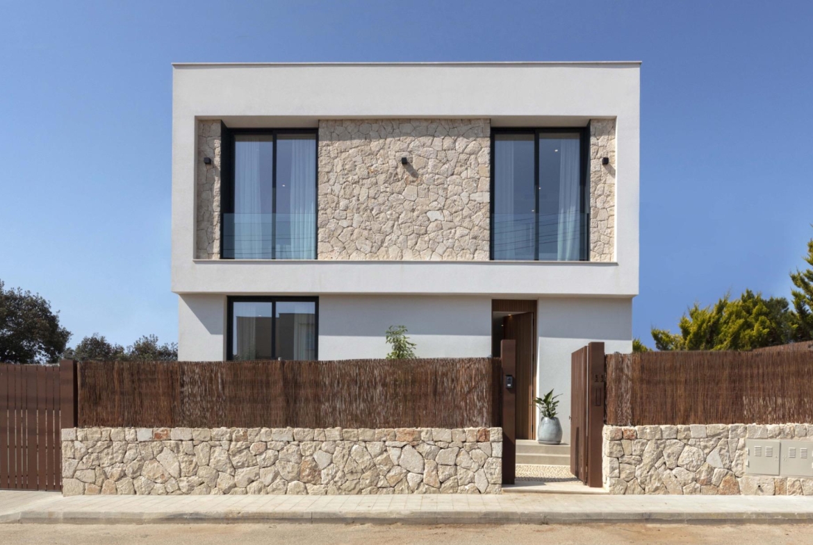 vista exterior Villa de Lujo en Cala Figuera