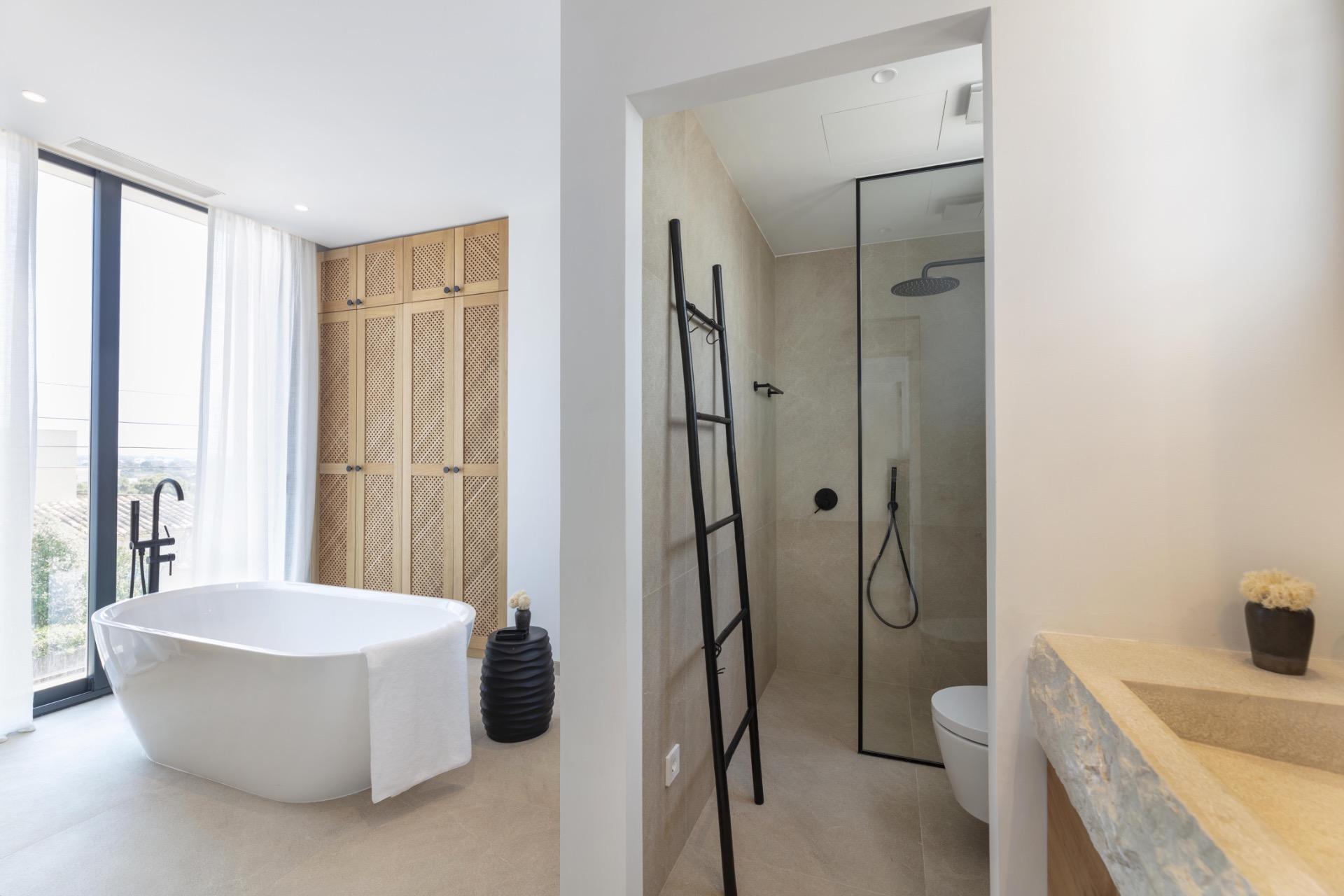 baño en Villa de Lujo en Cala Figuera