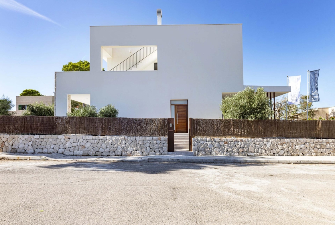 Vista exterior villa de lujo en Bonanova